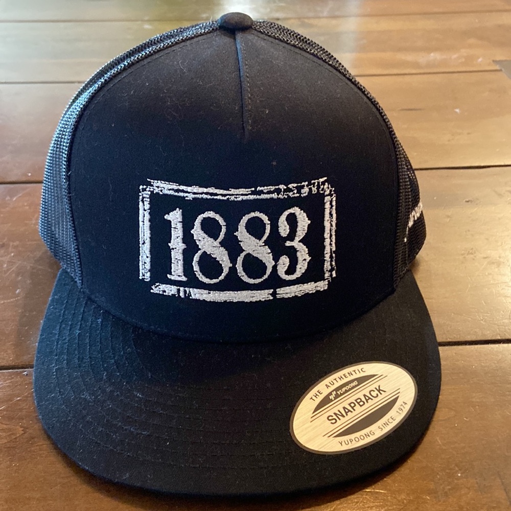 1883 SnapBack hat - one size fits all - new